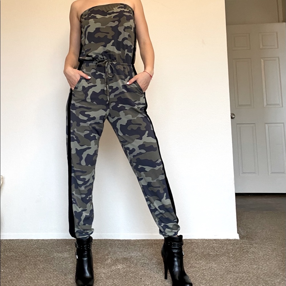Express camouflage jumpsuit